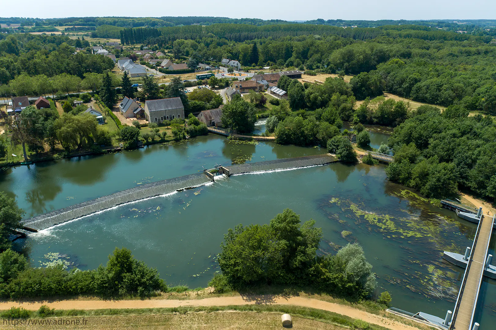 Photo et vidéo aérienne par drone en Pays de la Loire par ADRONE